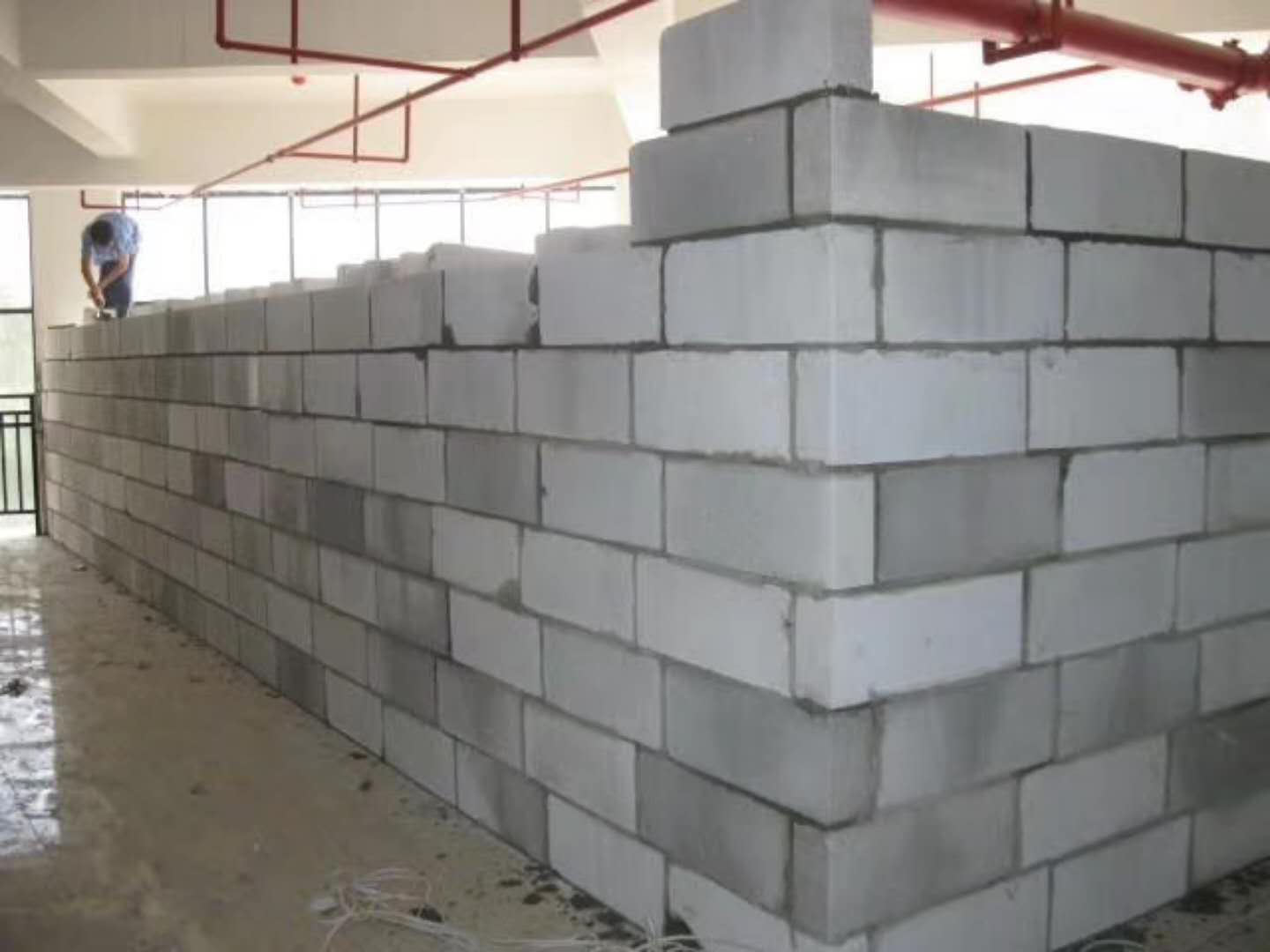 灞桥蒸压加气混凝土砌块承重墙静力和抗震性能的研究