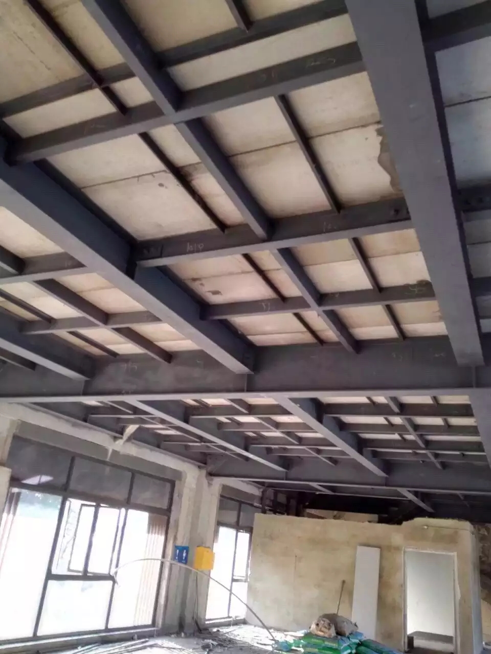灞桥厂家：蒸压砂加气混凝土墙板（ALC板）生产制造安装流程大全